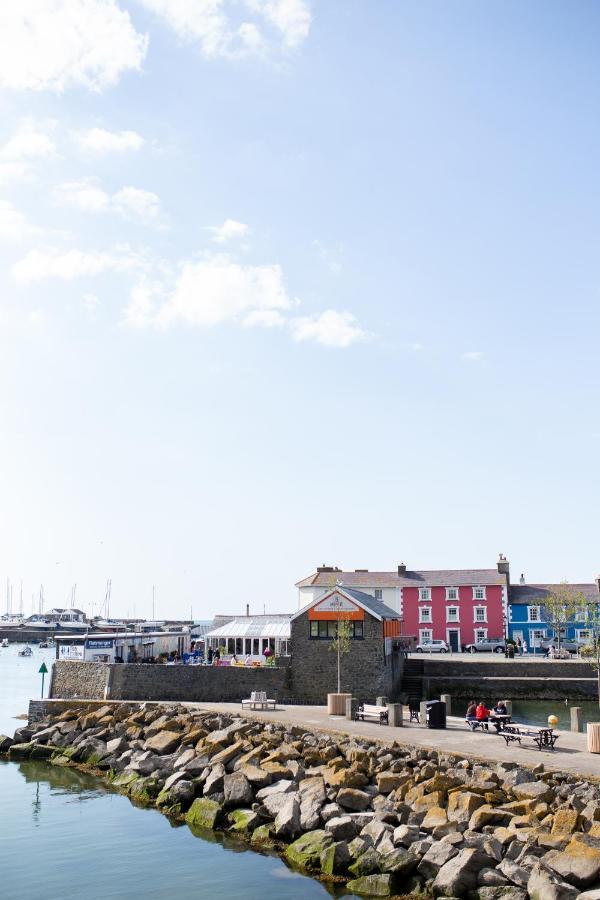 John Lewis Apartment Aberaeron Eksteriør bilde