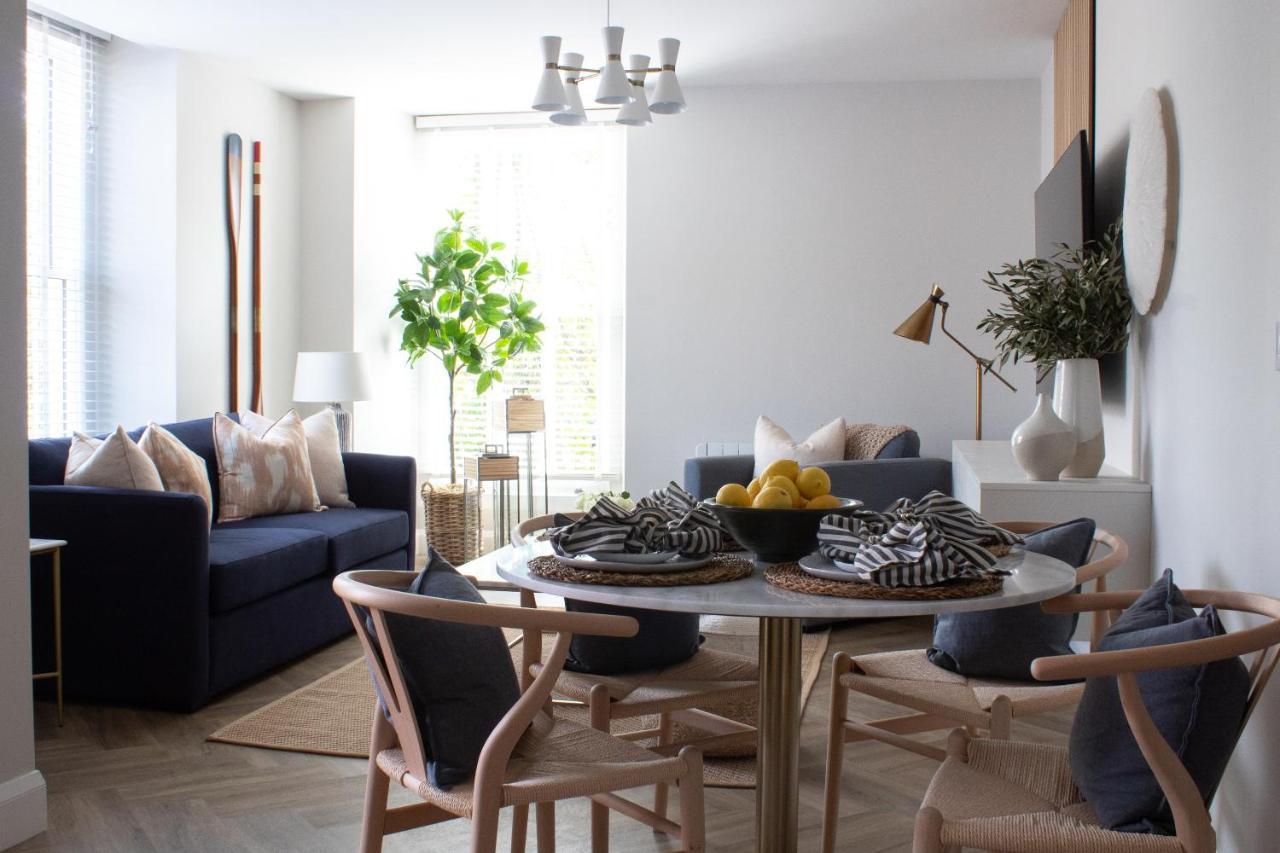 John Lewis Apartment Aberaeron Eksteriør bilde